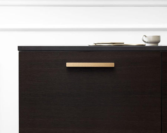 Furnipart Elan Handle. Finish: Brushed Brass. Length: 200mm