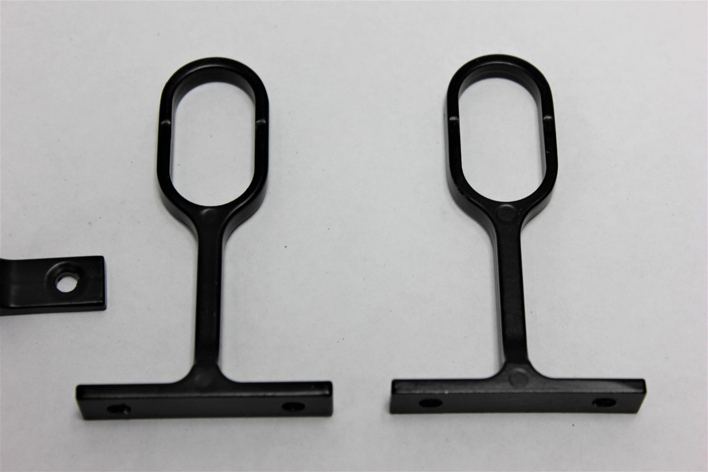 Oval Pillar Centre | 16mm | Black