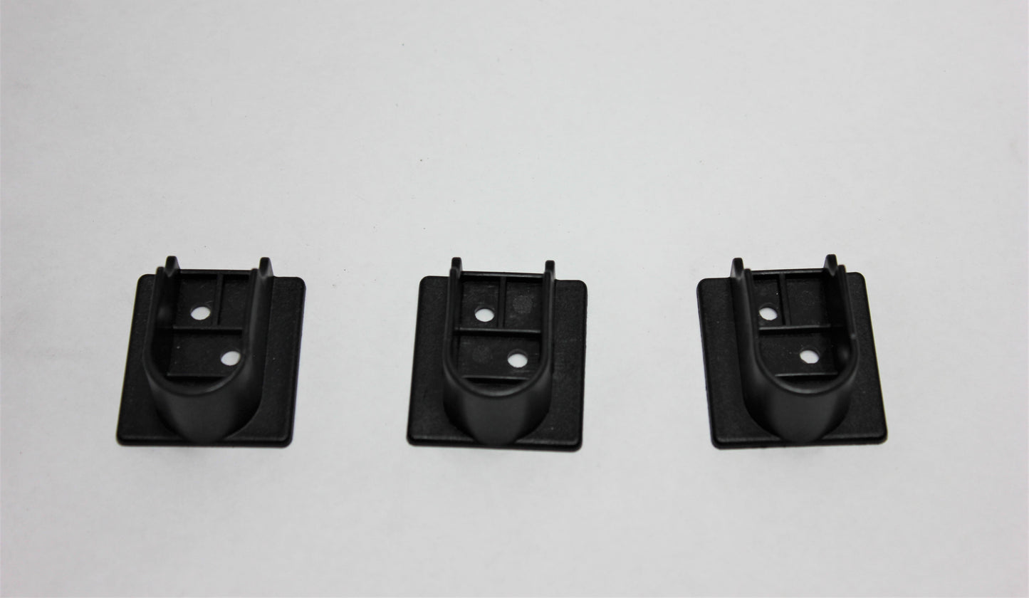 U Flange | 16mm | Plastic | Black