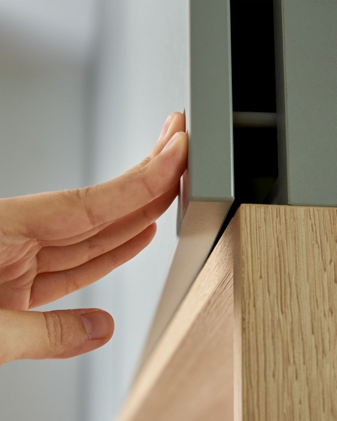 Push Latch Mechanism