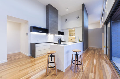 Alpine White Quartz Stone (Deluxe Range)