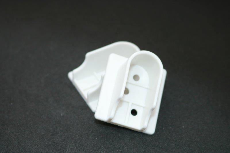 U Flange | 16mm | Plastic | White