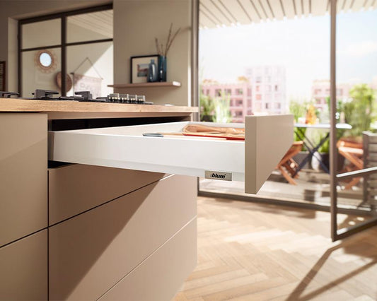 Blum MERIVOBOX N Height 68.5mm Drawer 500mm with BLUMOTION in Silk White 40kg by W&B